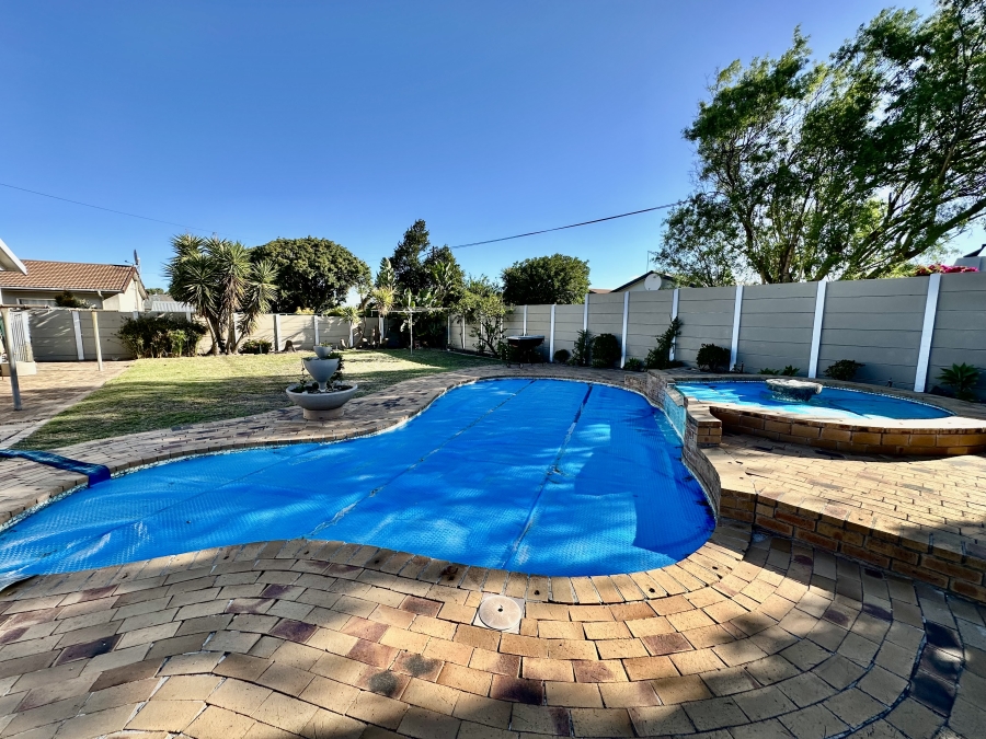 4 Bedroom Property for Sale in Tygerdal Western Cape